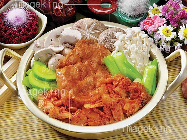 돼지목등심김치찌개